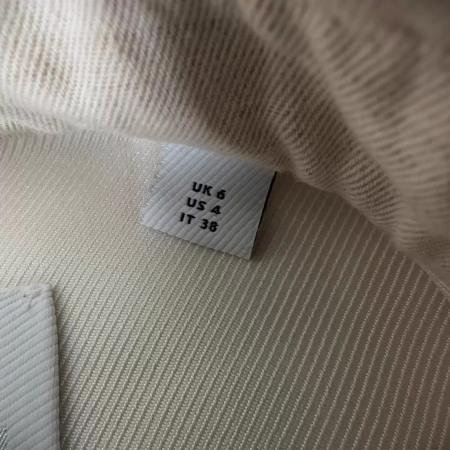 Burberry Burberry Apricot Cotton Belt Long-Sleeve Dress UK6 Size XS / US 0-2 / IT 36-38 - 5 Thumbnail