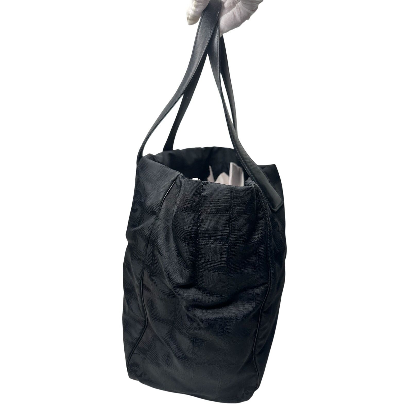 Chanel CHANEL Black Nylon Travel Line Tote Bag Size ONE SIZE - 4 Thumbnail