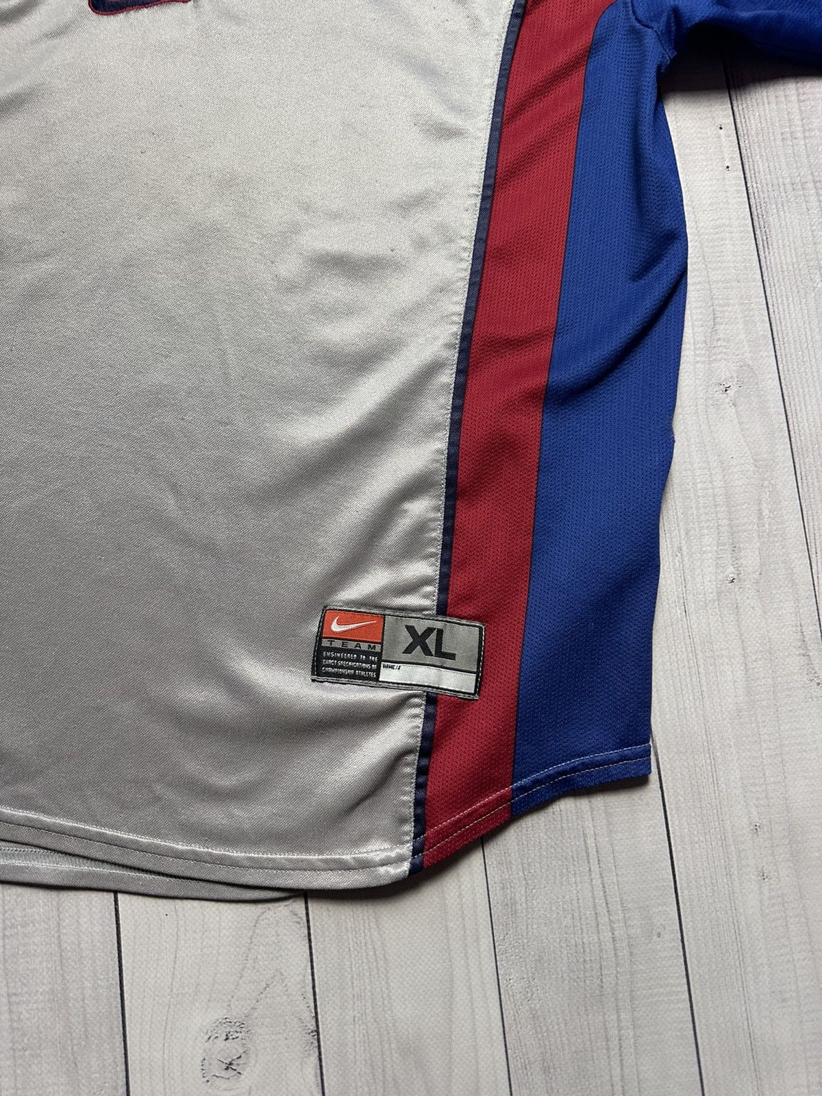 Nike × Vintage Vintage Nike Barcelona silver soccer jersey size XL logo Size US XL / EU 56 / 4 - 3 Thumbnail