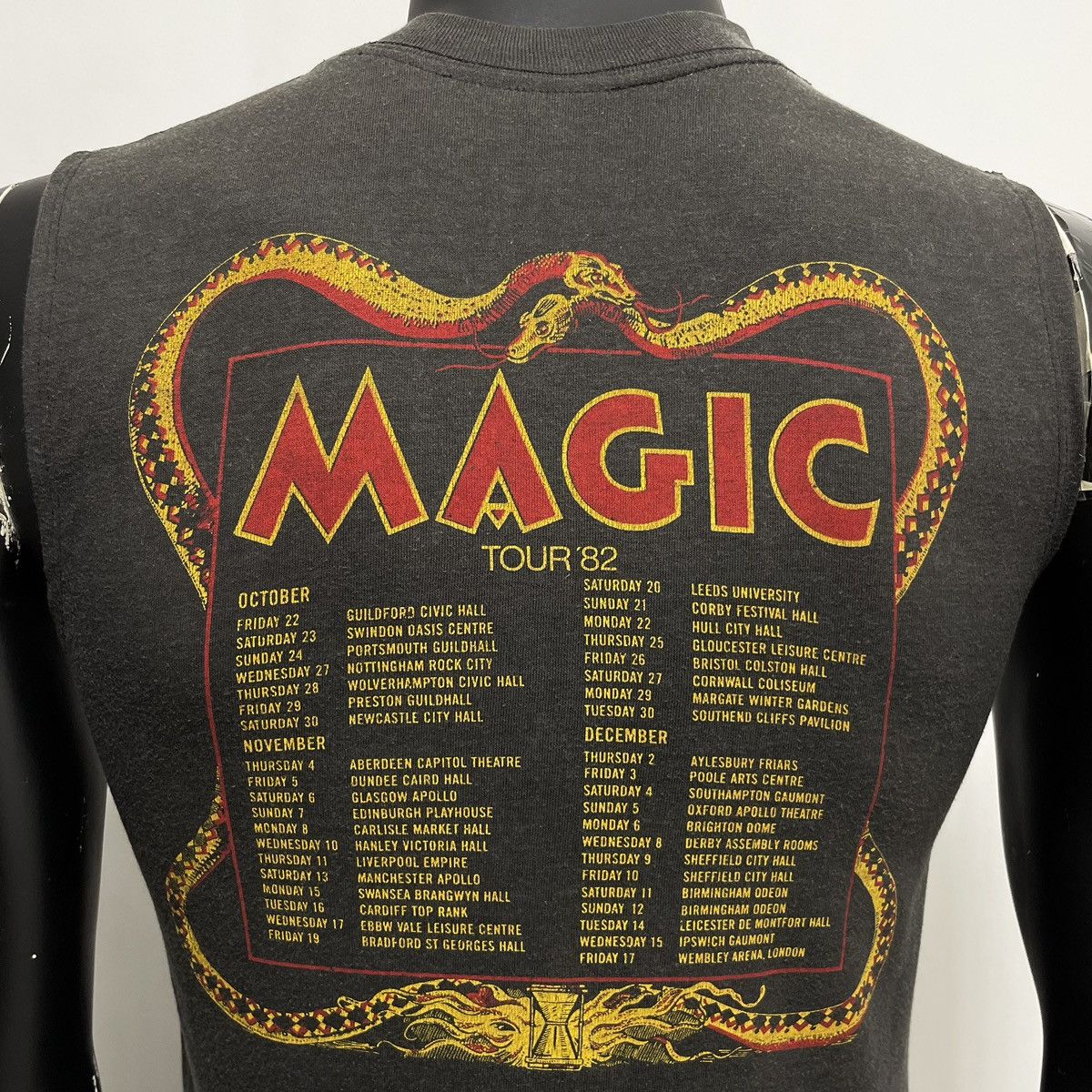 Band Tees Vintage 82s Gillan Magic tour Deep Purple T-shirt Sleeveless Size US XS / EU 42 / 0 - 8 Thumbnail