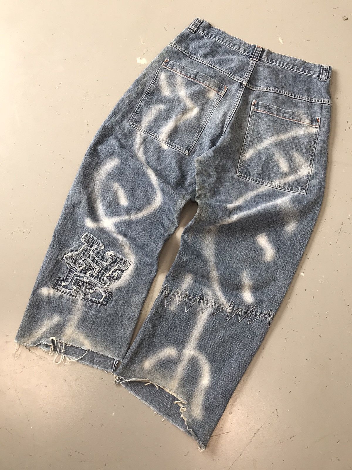 Vintage baggy fit embroidered denim