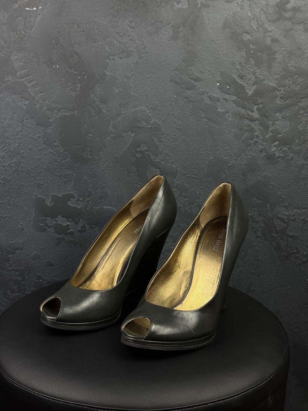 Miu Miu Miu Miu Women’s Leather Heels Dark Green Size 39 Size US 8.5 / IT 38.5 - 1 Thumbnail
