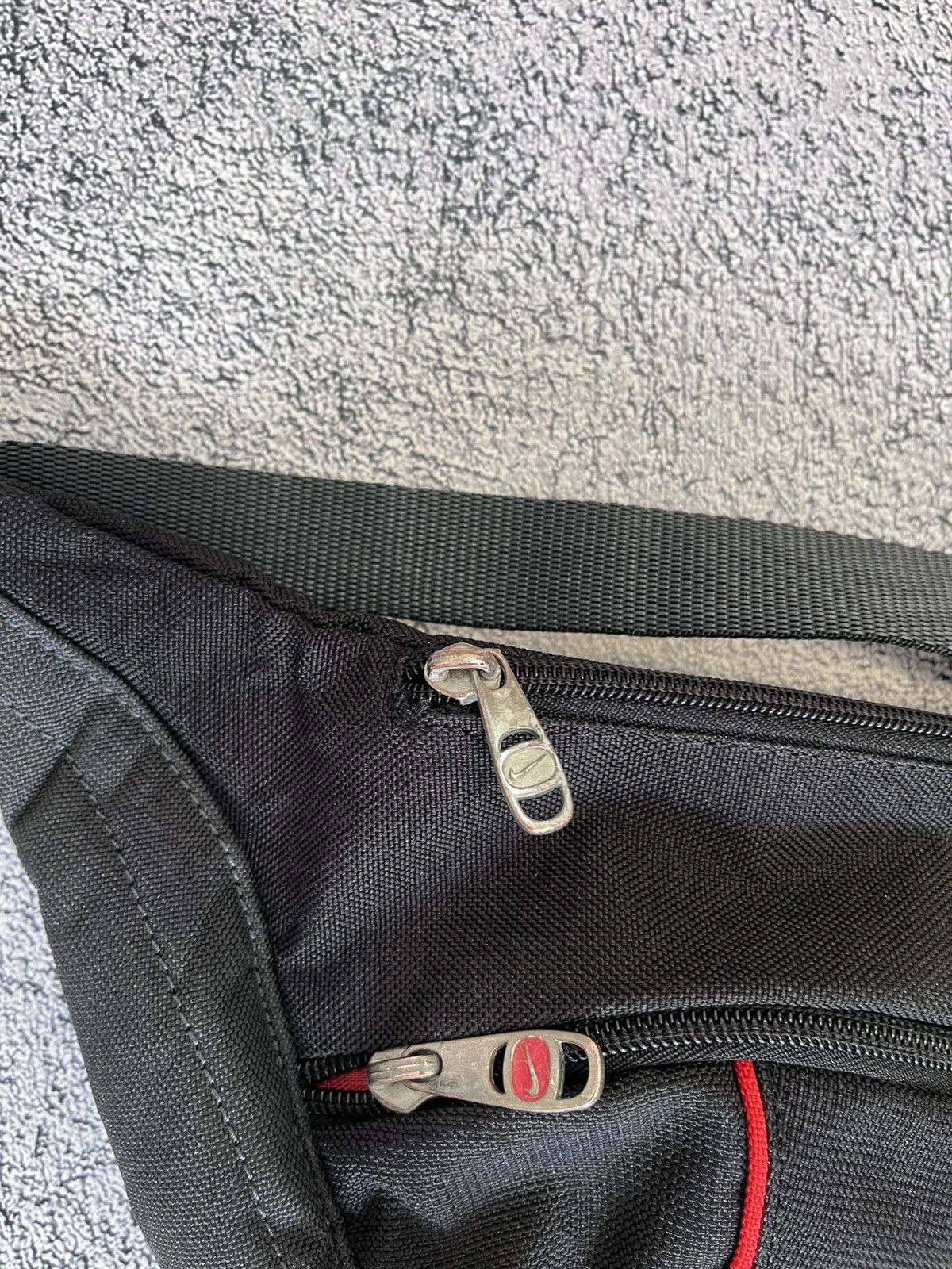 Nike Nike Vintage Mini Sling Bag Black Size ONE SIZE - 19 Thumbnail