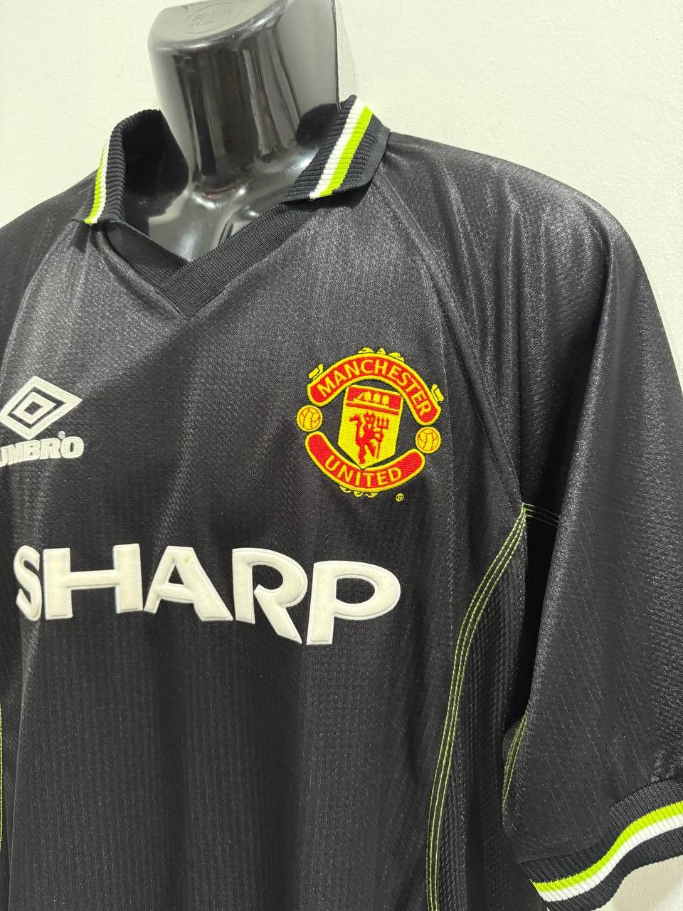 Umbro Vintage Manchester United 1998-99 third jersey Umbro Size US XL / EU 56 / 4 - 8 Thumbnail