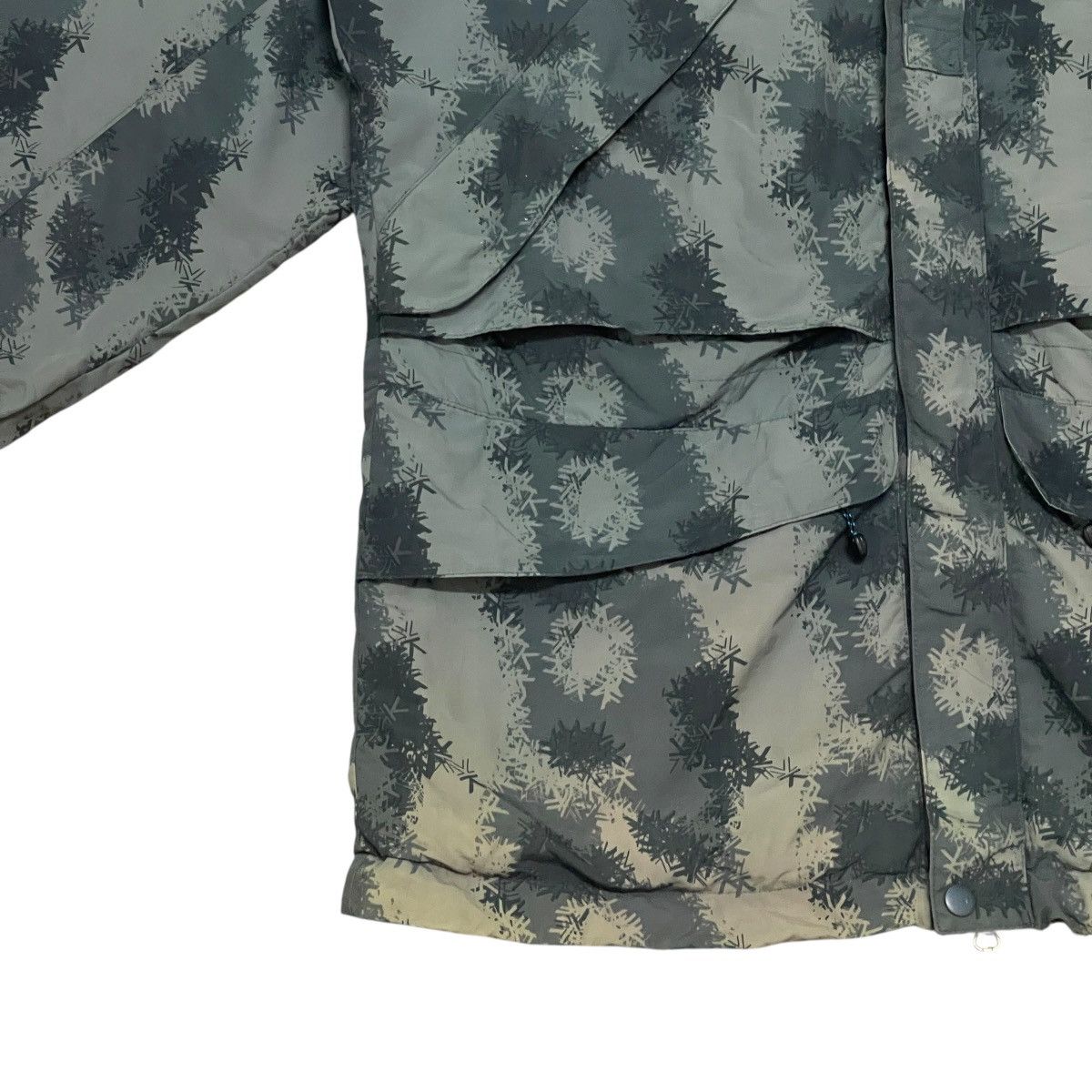 Karrimor Vtg Karrimor Camouflage Hooded Gorpcore WindbreakerJacket Size US XL / EU 56 / 4 - 5 Thumbnail