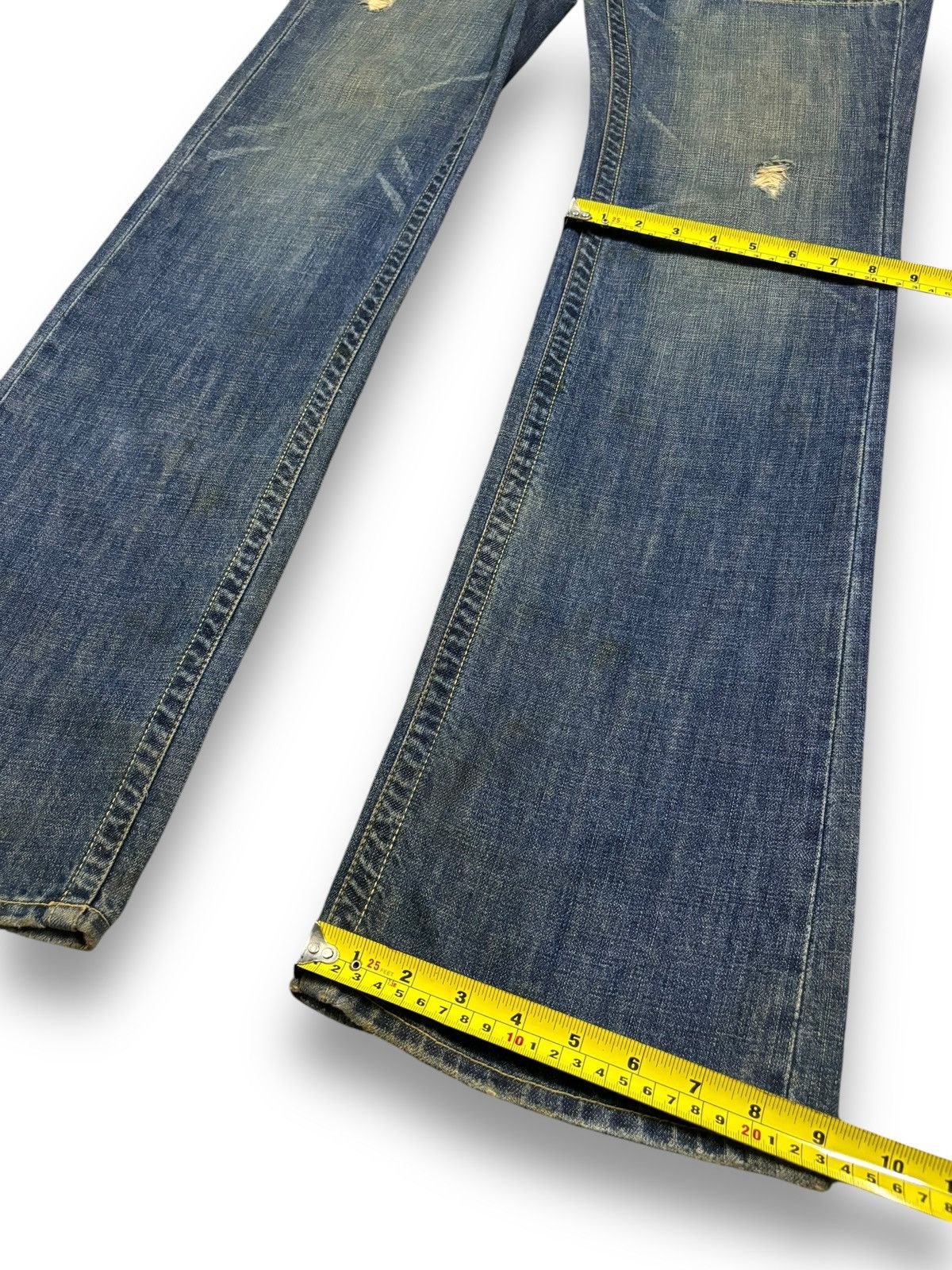 If Six Was Nine Vintage Vanquish Mud Wash Flare Distressed Grunge Jeans Size US 33 - 16 Thumbnail