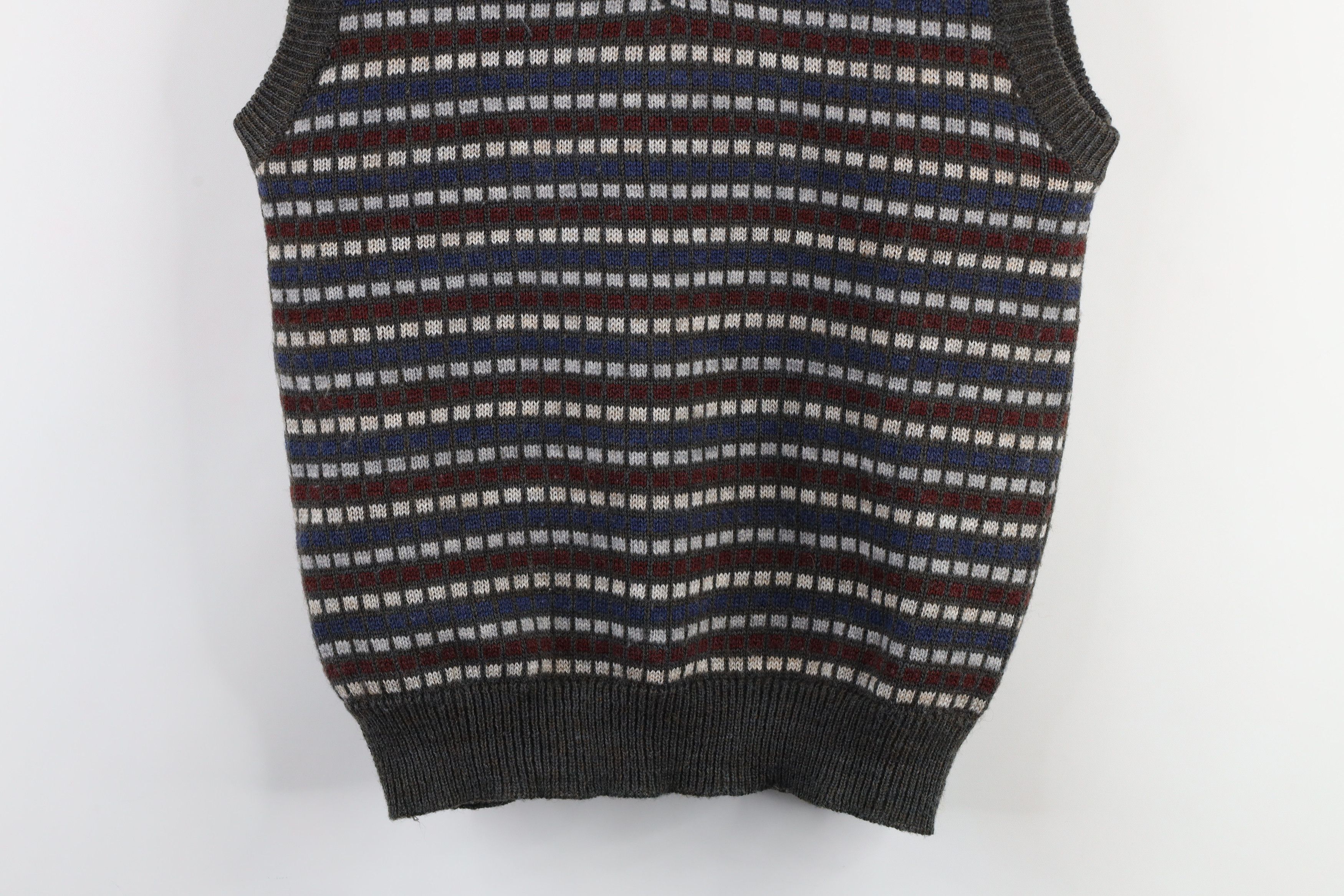 Vintage Vintage 70s Streetwear Blend Knit Geometric Sweater Vest Size US M / EU 48-50 / 2 - 3 Thumbnail