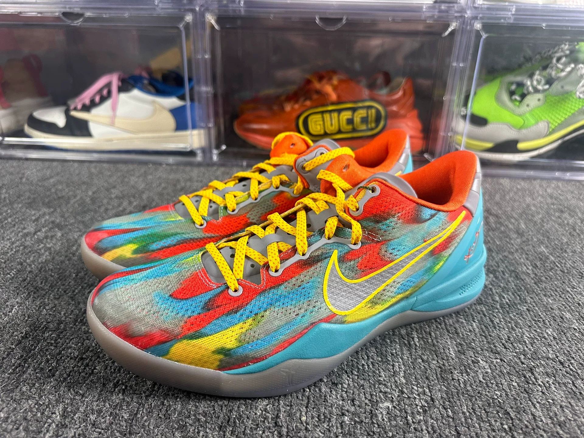 Nike Nike KOBE Lowtop Sneakers 9 Men Size US 9 / EU 42 - 1 Thumbnail