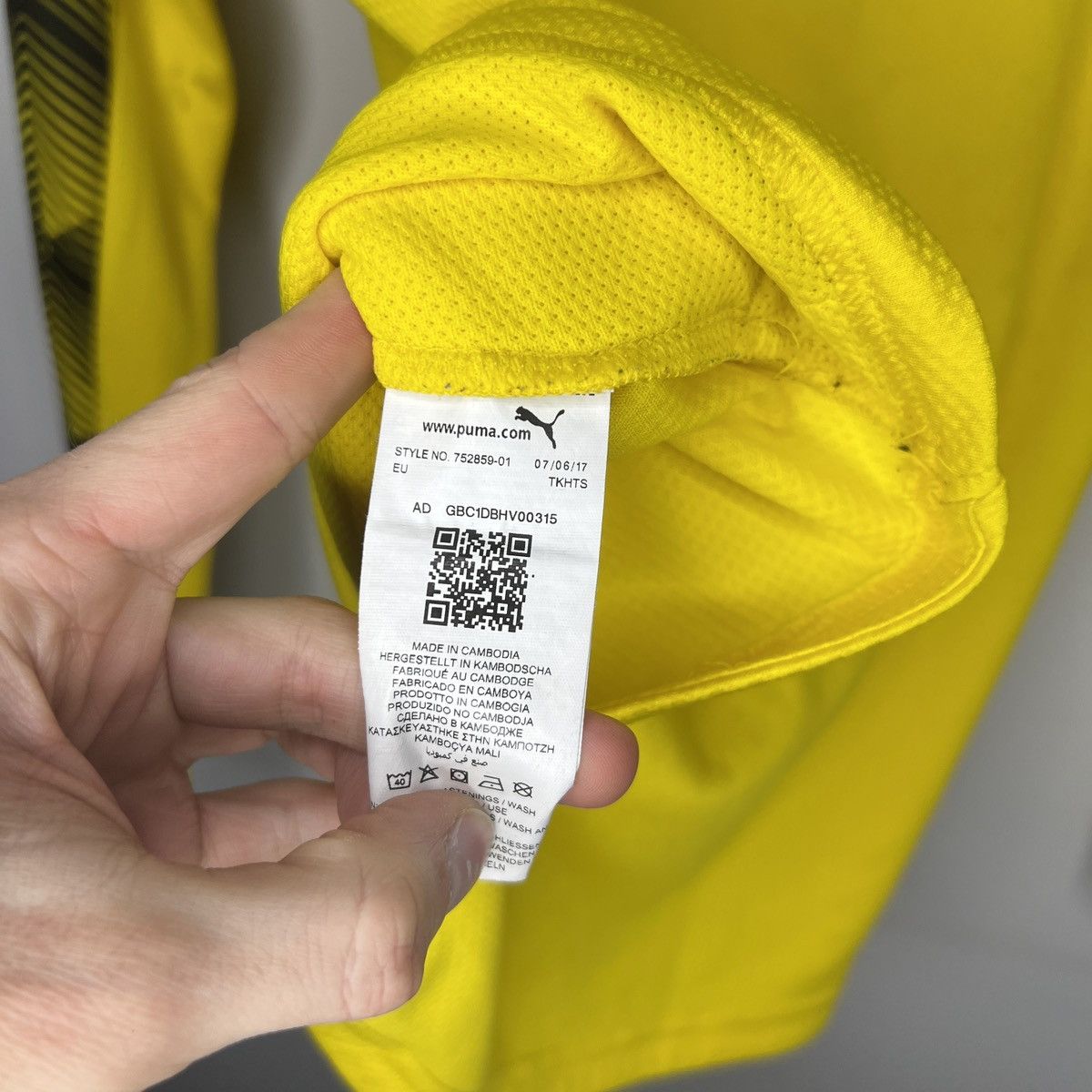 Puma × Vintage Puma Borussia Dortmund Yellow Training Top Track Jersey Size US M / EU 48-50 / 2 - 9 Thumbnail