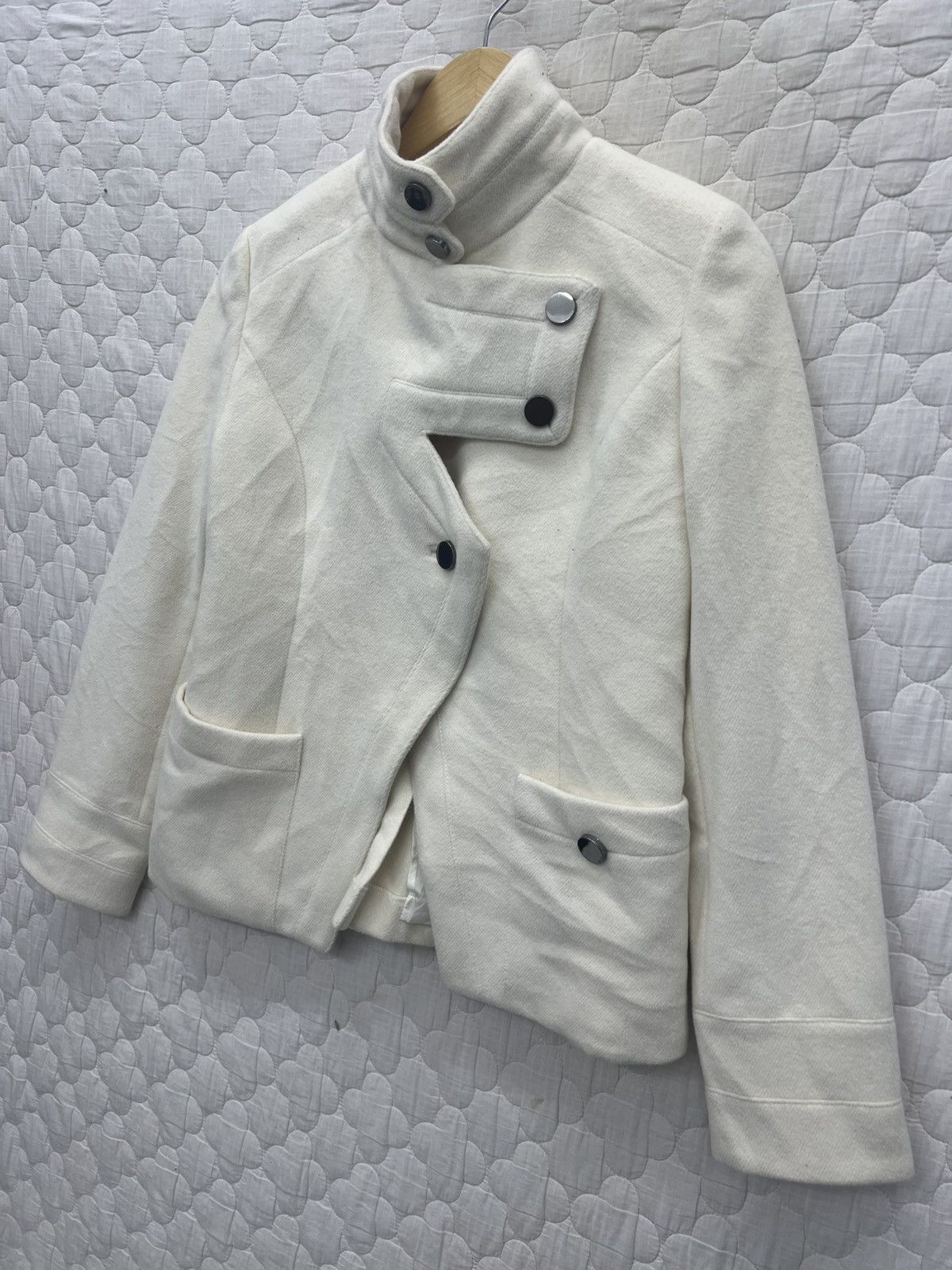 Karl Lagerfeld KARL LAGERFELD ASYMMETRICAL BUTTON WOOL JACKET Size S / US 4 / IT 40 - 3 Thumbnail