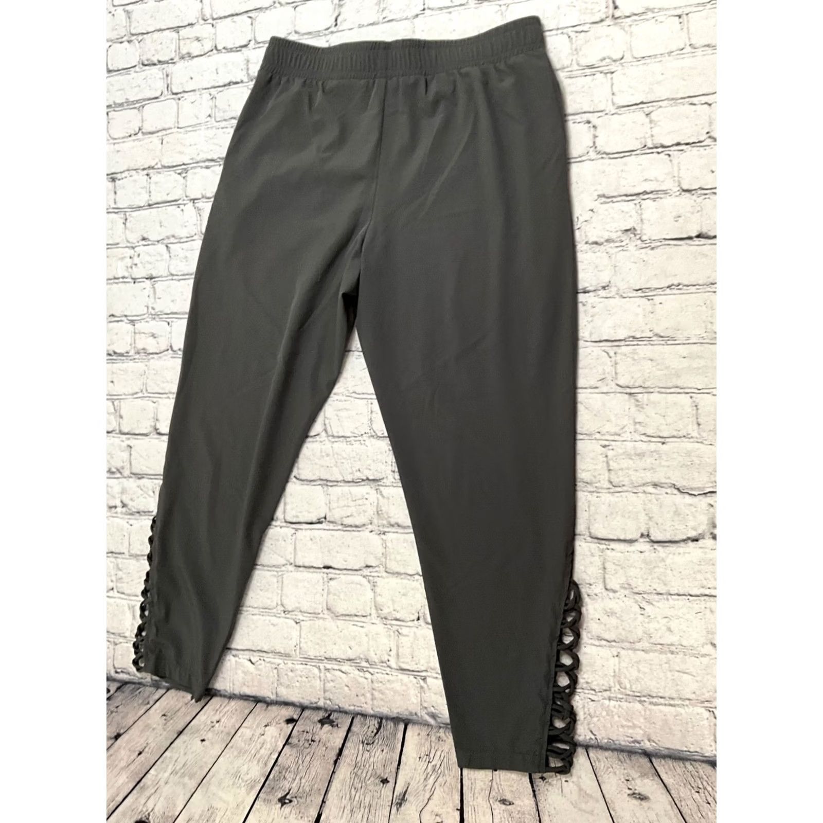 Fabletics FABLETICS WOMENS PANTS Medium Black Polyester Athletic Jogger Slim Tapered Leg 26in Inseam Pull On Yoga Athleisure Spring Summer Fall Size 32" / US 10 / IT 46 - 6 Thumbnail