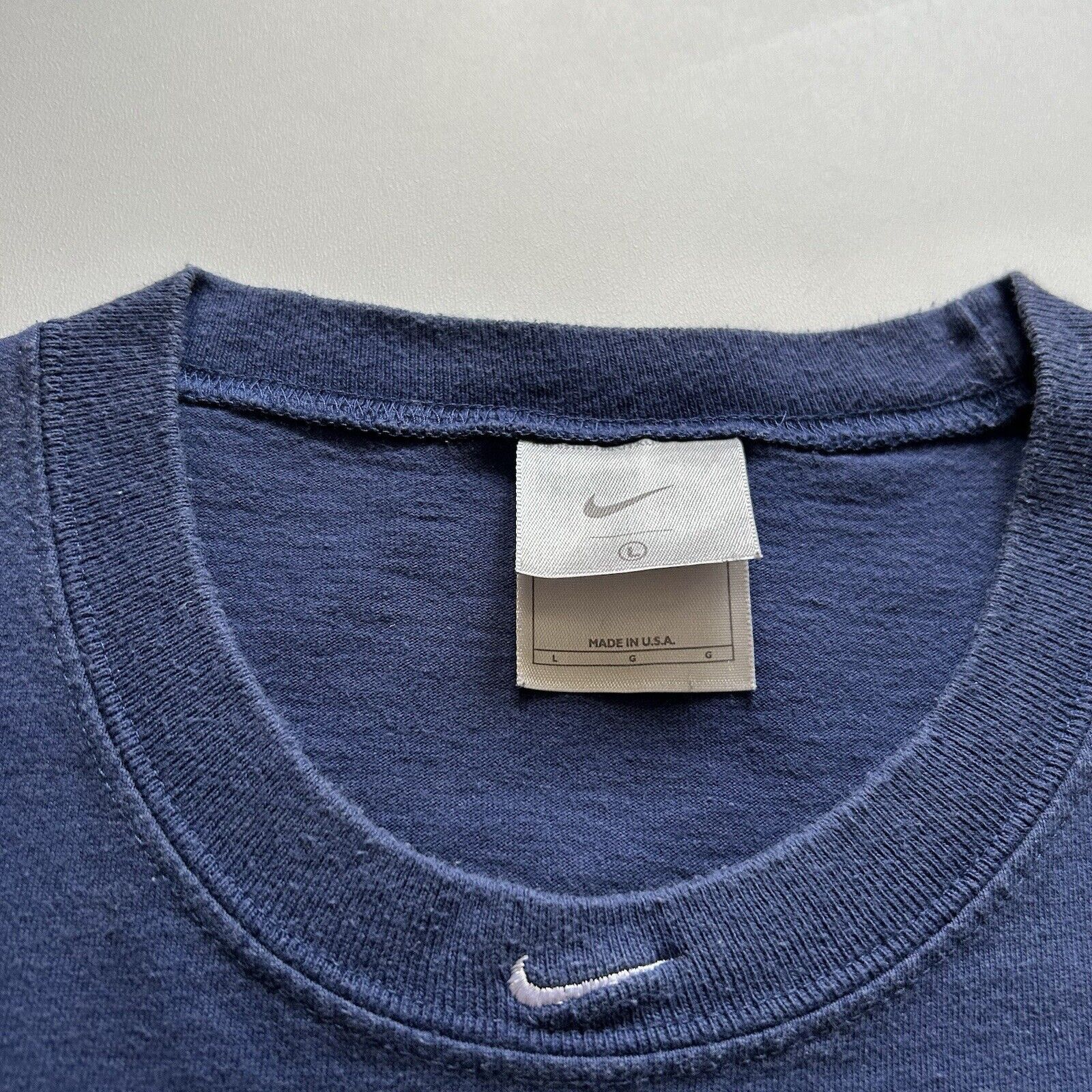 Nike × Vintage Vintage Y2K Nike Center Swoosh Sleeveless Shirt Large Faded Size US L / EU 52-54 / 3 - 7 Thumbnail
