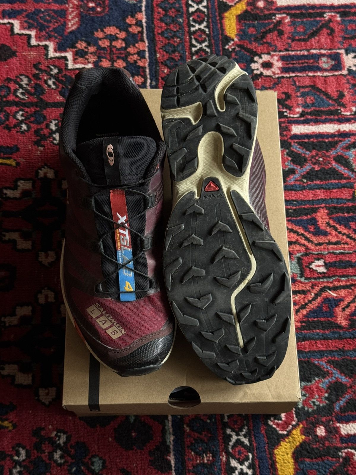 Salomon XT-4 in Bitter Chocolate/Mocha Mousse/Fiery Red Size US 11.5 / EU 44-45 - 3 Thumbnail