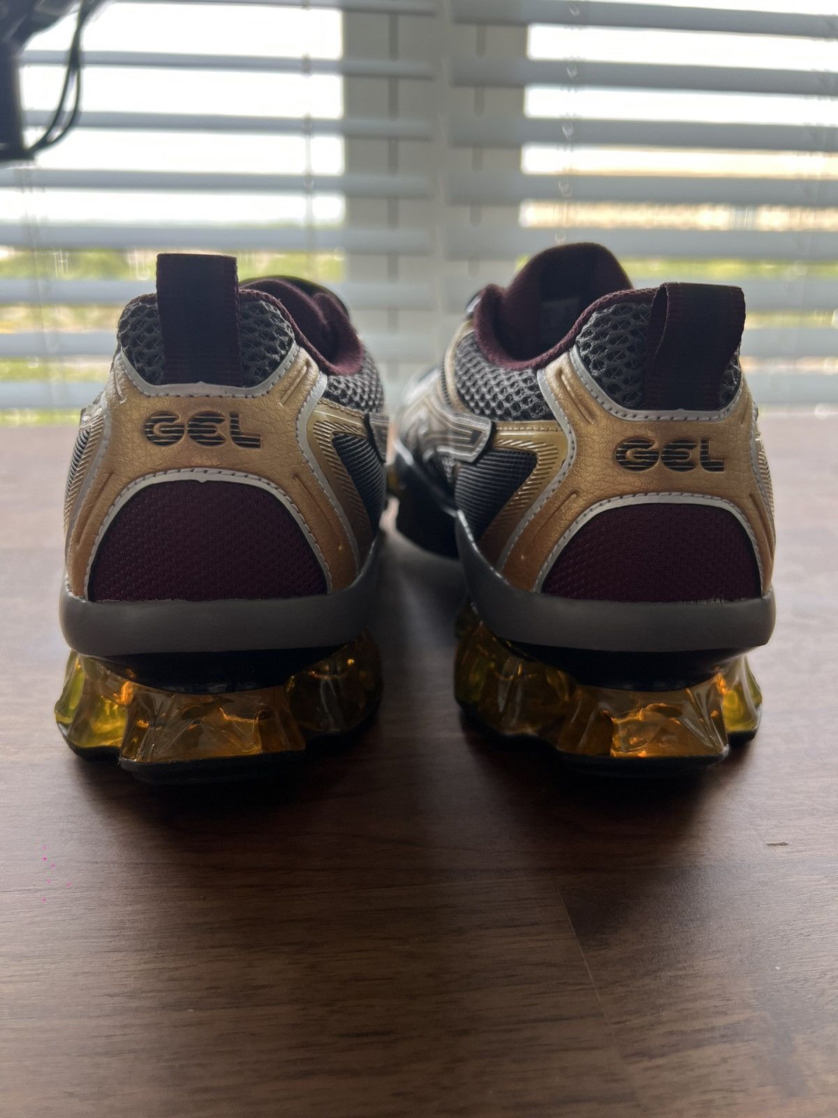 Asics Size 8 Men’s/ 9.5 Womens- ASICS Gel Quantum Carbon Pure Gold Size US 8 / EU 41 - 4 Thumbnail