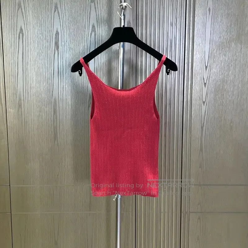 Chanel Chanel Red Cotton Blend Women's Pullover . Size S / US 4 / IT 40 - 1 Thumbnail