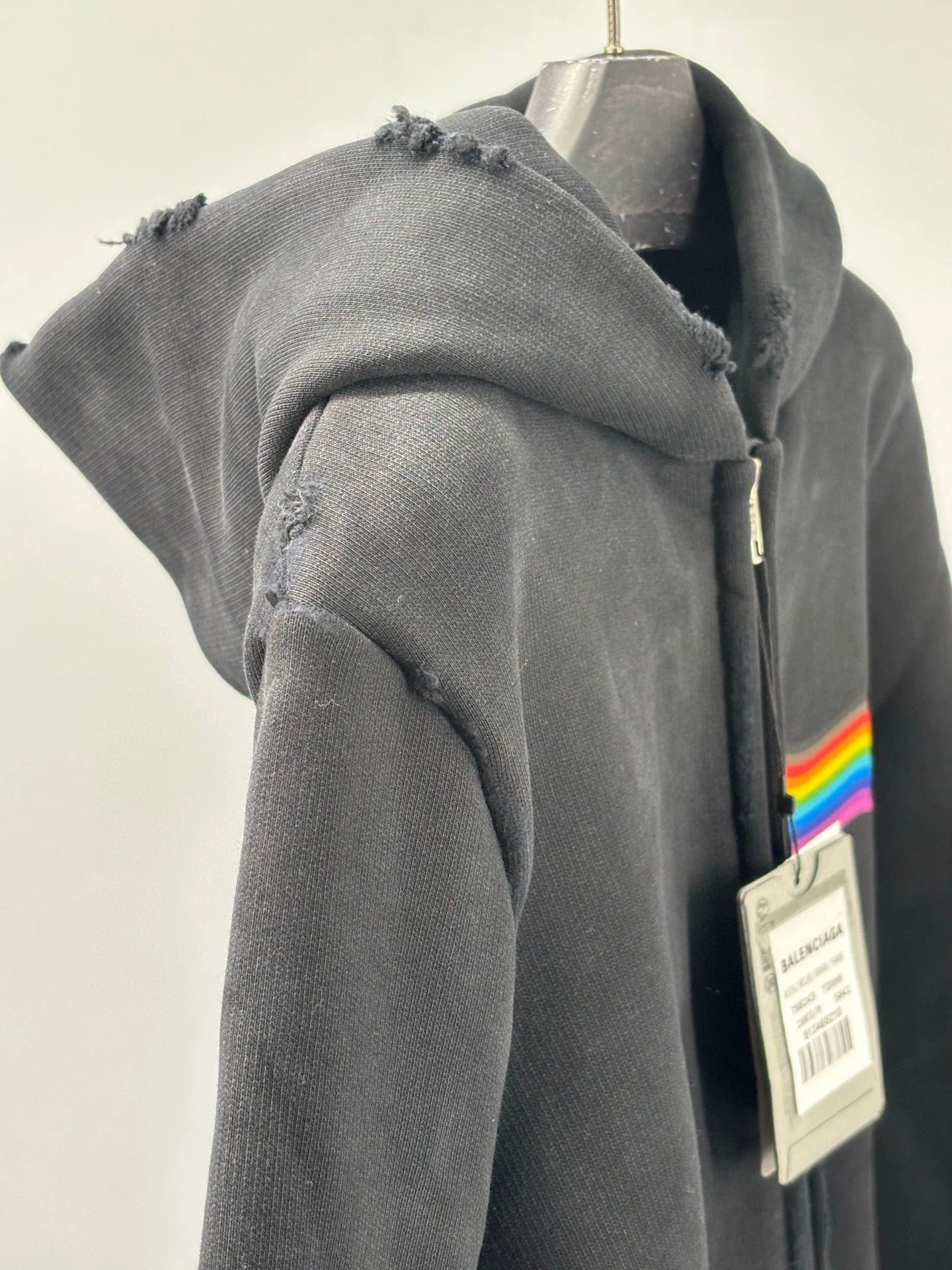 Balenciaga black balenciaga hoodie with vintage details Size US M / EU 48-50 / 2 - 2 Thumbnail