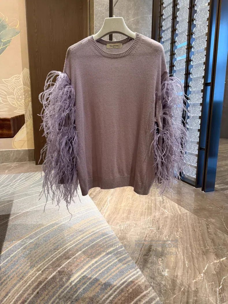 Valentino Valentino Feather sweater Size S / US 4 / IT 40 - 1 Thumbnail