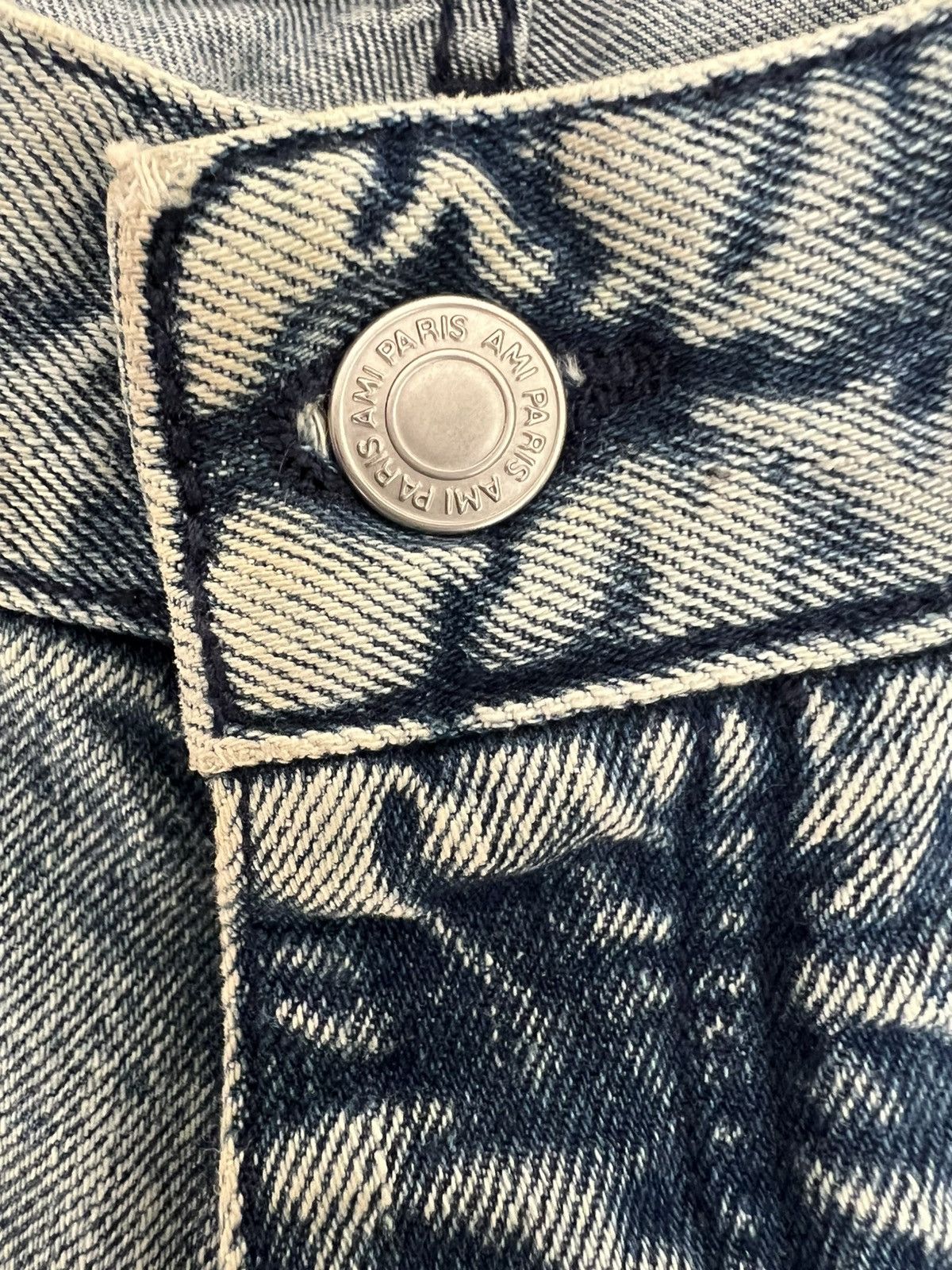 AMI AMI Tapered Fit Jeans - Vintage Bleached Size US 27 - 5 Thumbnail