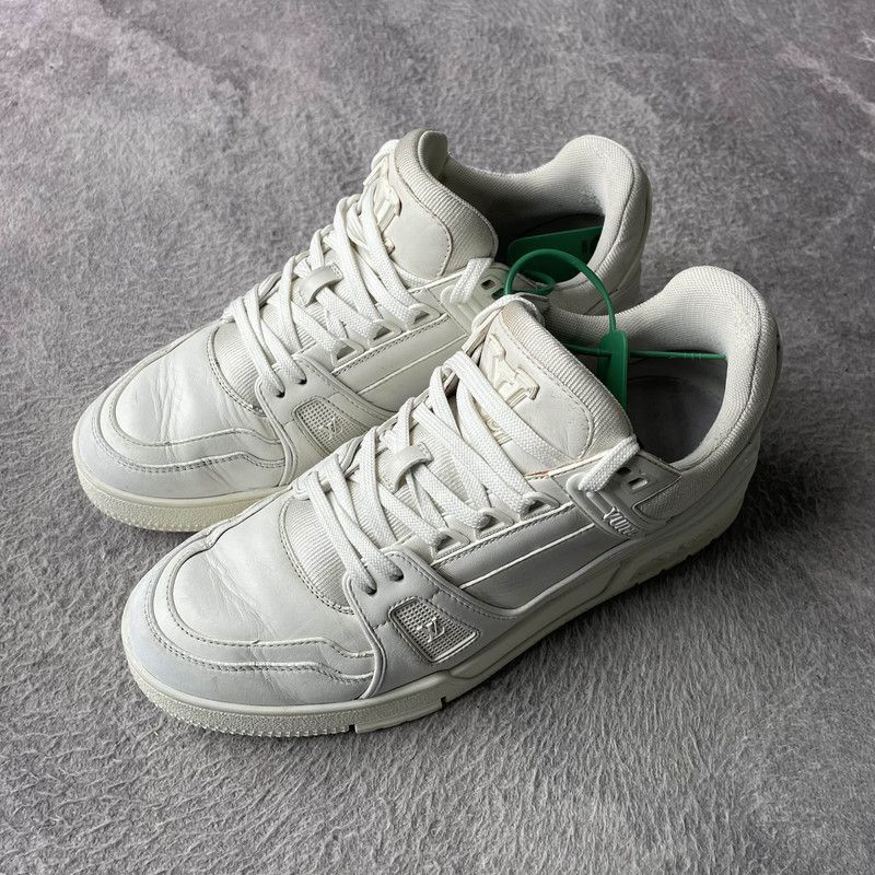Louis Vuitton Louis Vuitton Classic Trainer Sneakers - Size US 8.5 / EU 41-42 - 1 Thumbnail