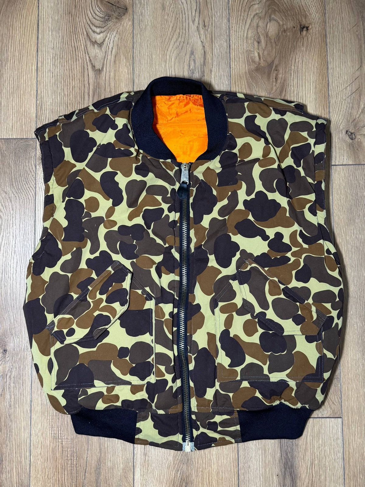 Other Men's Vintage Reversible MA-1 Vest Duck Camo & Orange Size US L / EU 52-54 / 3 - 5 Thumbnail