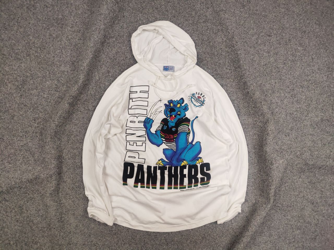 Canterbury of New Zealand Vintage Penrith Panthers NSWRL Approved long sleeve Hoodie Size US L / EU 52-54 / 3 - 1 Thumbnail