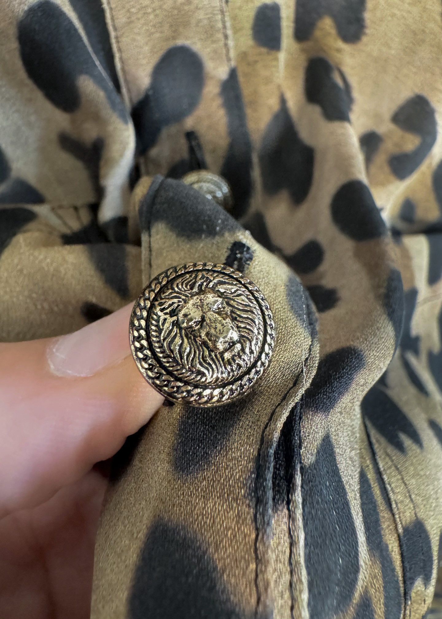 Balmain Balmain Beige Leopard Print Silk Buttoned Blouse Size S / US 4 / IT 40 - 5 Thumbnail