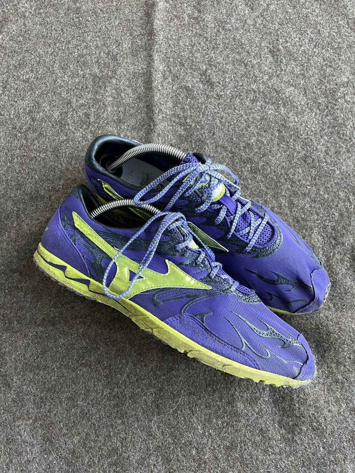Mizuno vintage shoes store