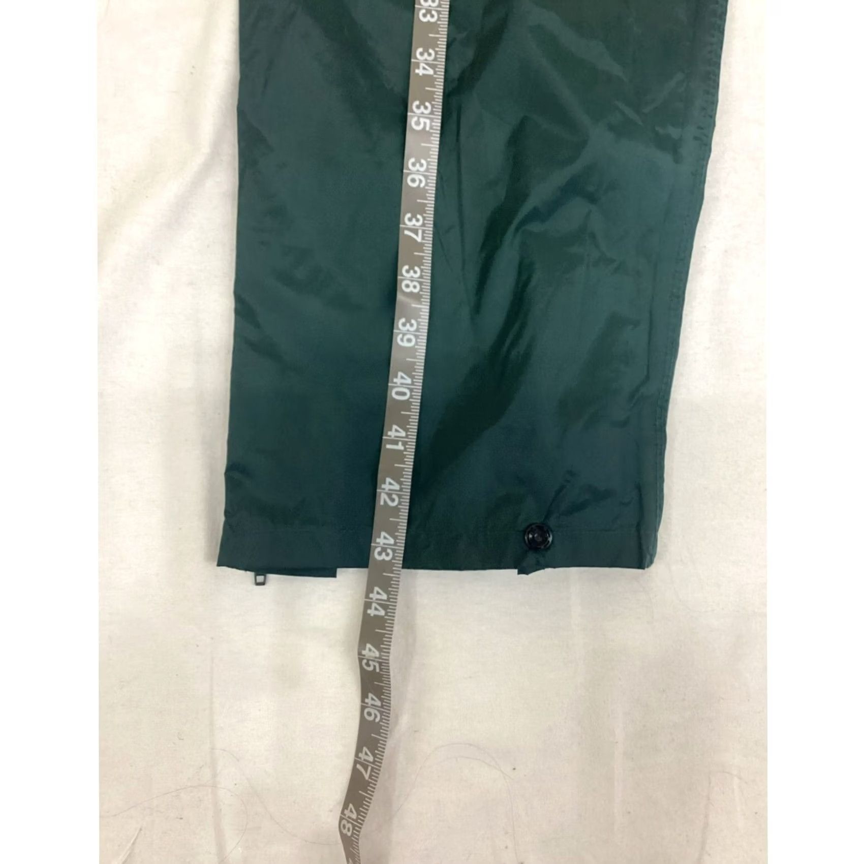 Vintage VINTAGE Remington Pants Mens Large Green Windbreaker Zippers on ankles Drawstring waist Outdoors Pre-Owned Like New Size US 33 - 3 Thumbnail
