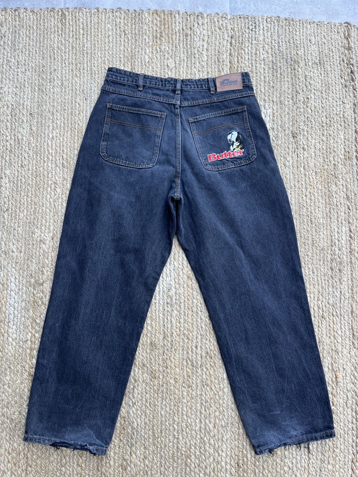 Butter Goods Baggy Jeans x selling Snoopy, 38”