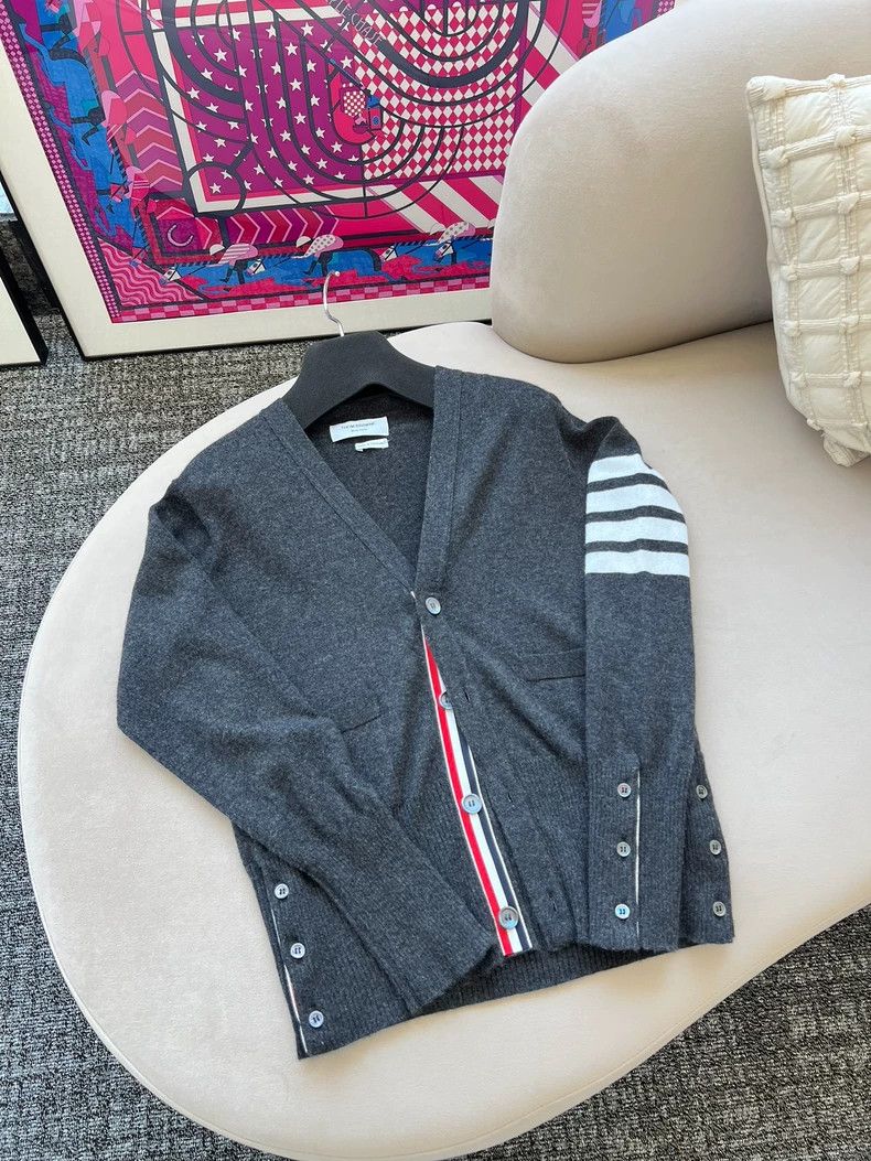 Thom Browne Thom Browne Long sleeve knit cardigan Size US S / EU 44-46 / 1 - 1 Thumbnail