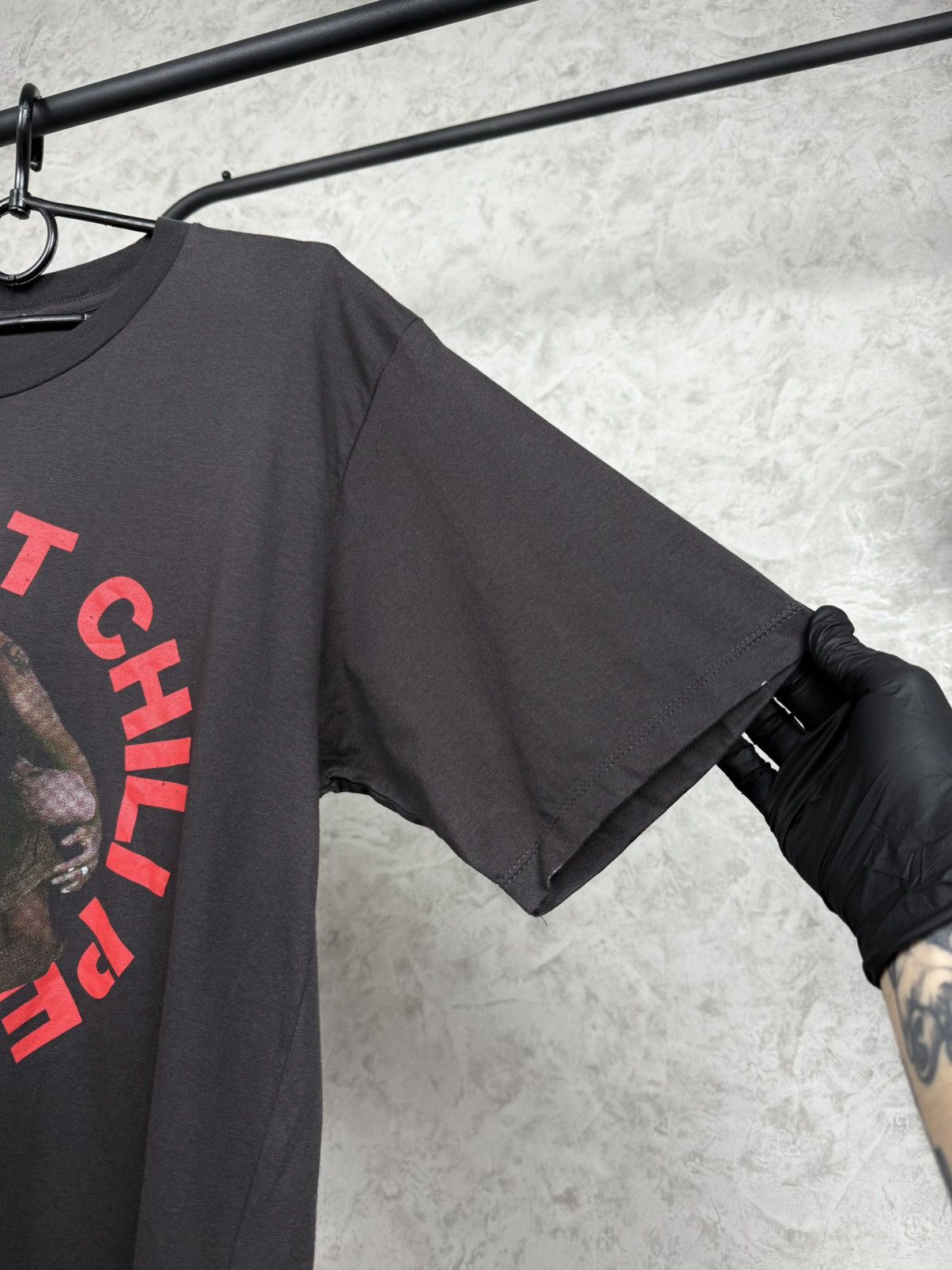 Band Tees × Vintage Vintage Red Hot Chili Peppers Rare T-Shirt Size US L / EU 52-54 / 3 - 8 Thumbnail