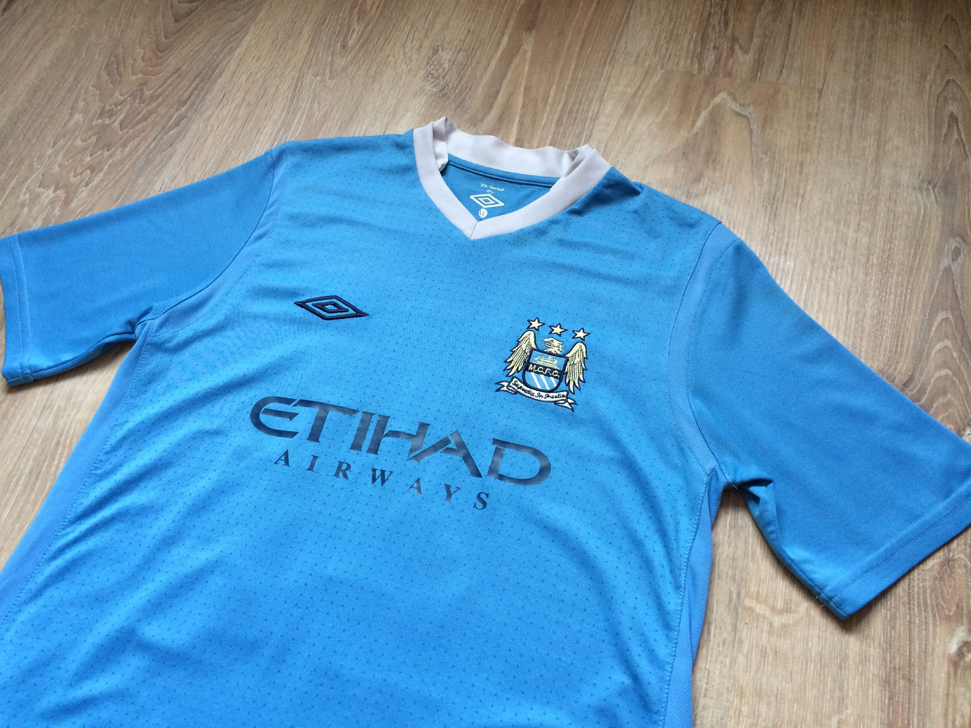 Umbro Vintage Umbro Manchester City Football Shirt #21 Silva Size US XL / EU 56 / 4 - 5 Thumbnail