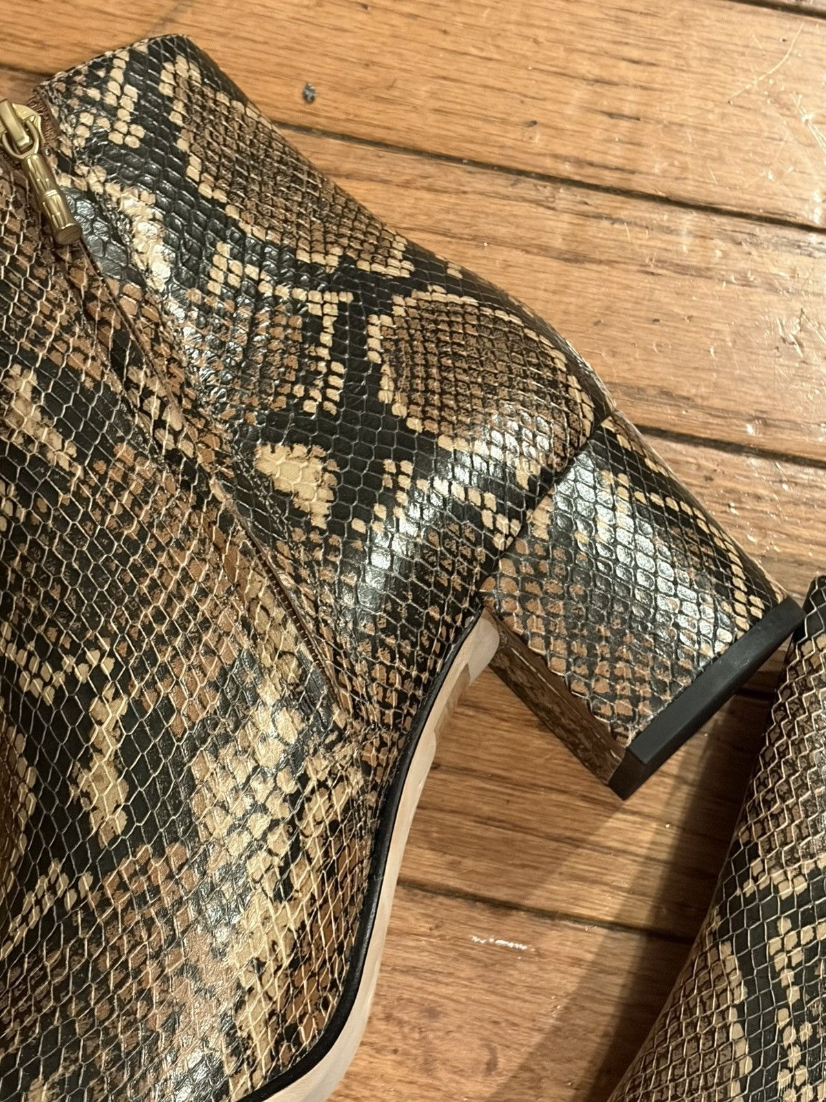 J.McLaughlin J Mclaughlin Boots 9..5 Aida Embossed Snake Skin Size US 9.5 / IT 39.5 - 6 Thumbnail