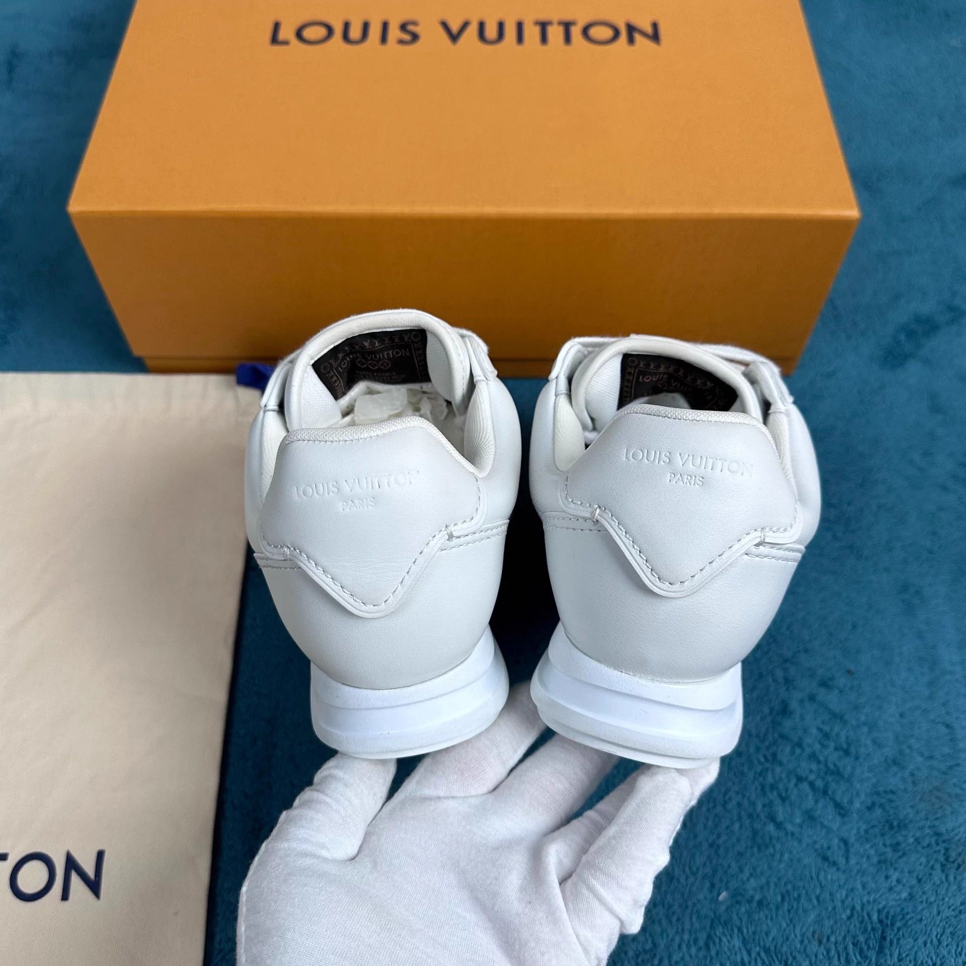 Louis Vuitton Nigo x LV buttersoft FW25 lamb logo low-top white 3.5/37.5 Size US 6.5 / IT 36.5 - 4 Thumbnail