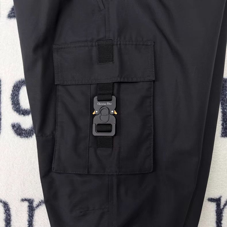 Dior Dior x Alyx Black Technical Cargo Pants Q10 Size US 34 / EU 50 - 3 Thumbnail
