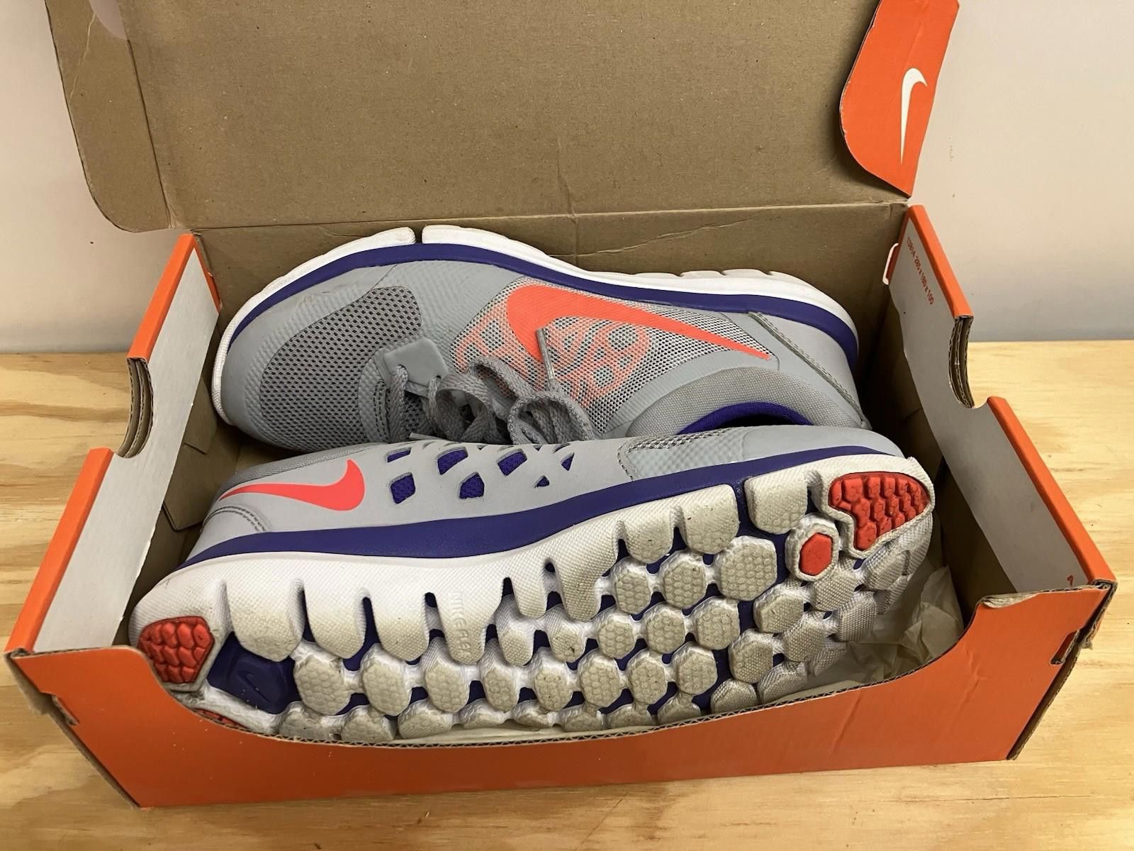 Nike NIKE Women's Flex Run 2015 709021-015 Size US 7 / IT 37 - 8 Thumbnail