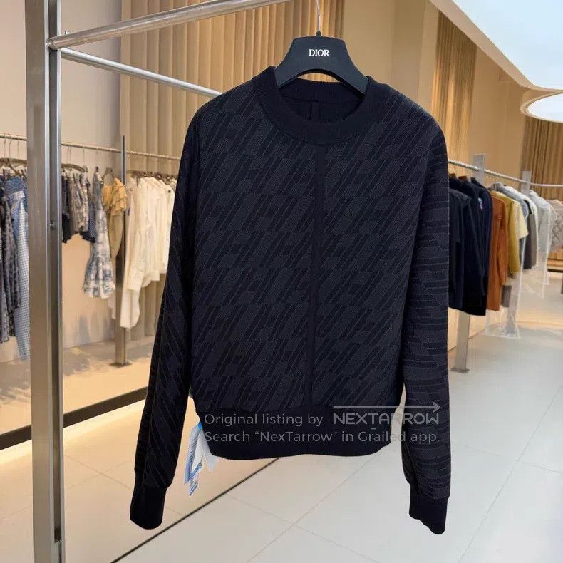 Hermes Hermes Black Wool Cashmere Two-sided Wear Sweater Size XS / US 0-2 / IT 36-38 - 1 Thumbnail