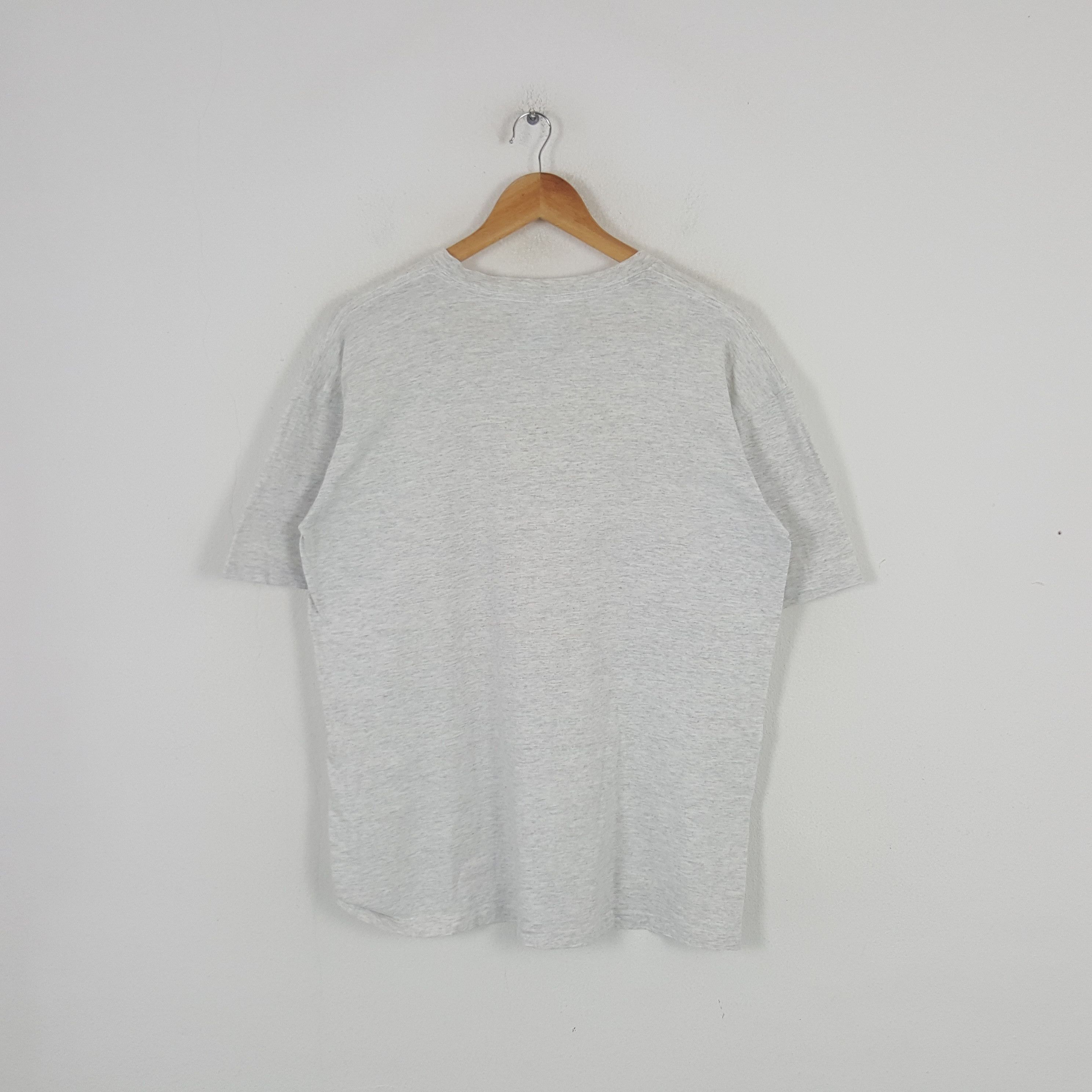 Vintage Vintage Duke University American Promo Tshirt C285N10 Size US L / EU 52-54 / 3 - 3 Thumbnail