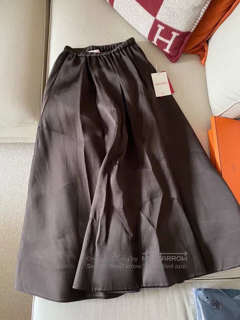 Valentino Valentino Long skirt Size M / US 6-8 / IT 42-44 - 4 Thumbnail