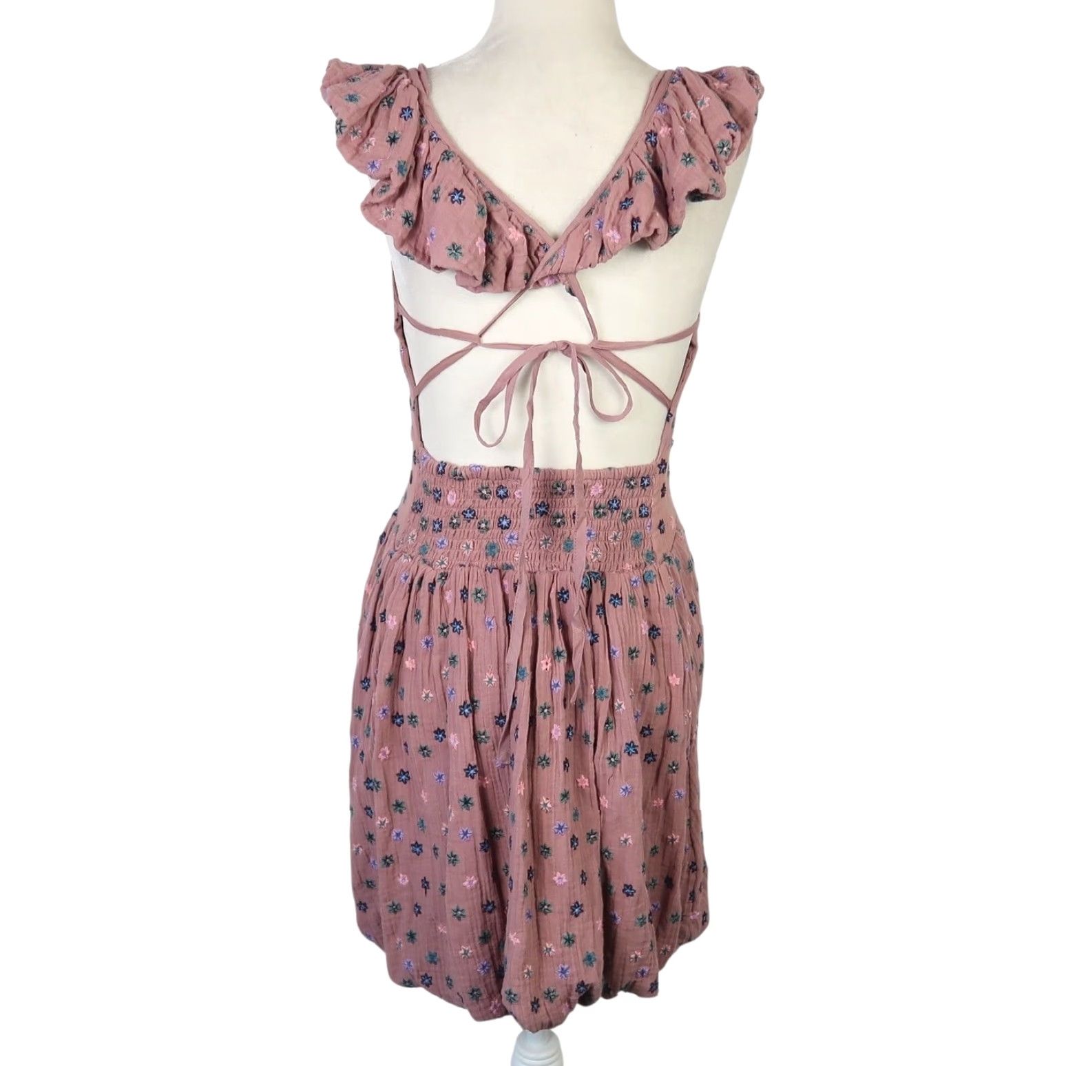 Free People VINTAGE? Wait item is not vintage. So: Free People Dizzy Ditsy Mini Dress XS Pink Floral Embroidered Sleeveless Bohemian Summer Casual Womens Dress Size XS / US 0-2 / IT 36-38 - 4 Thumbnail