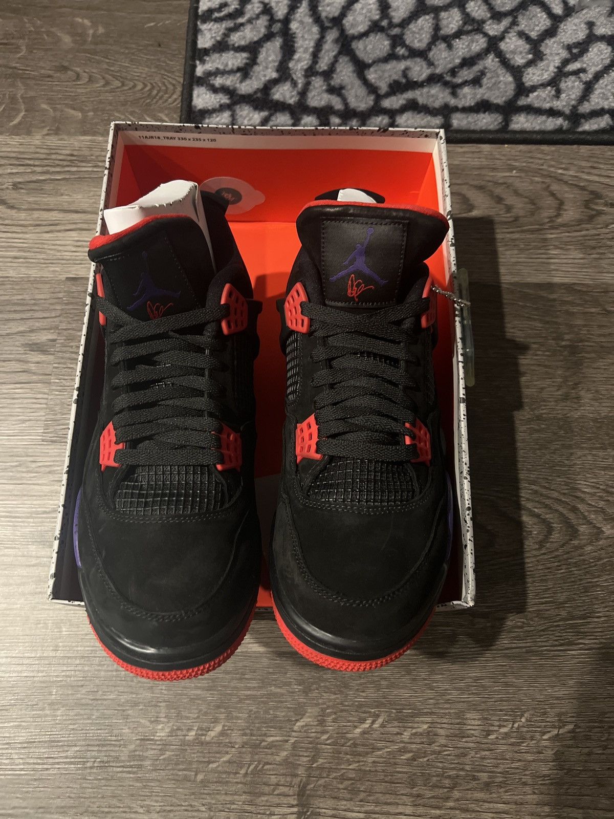 Jordan Brand × Nike Jordan 4 OVO Size US 10.5 / EU 43-44 - 6 Thumbnail