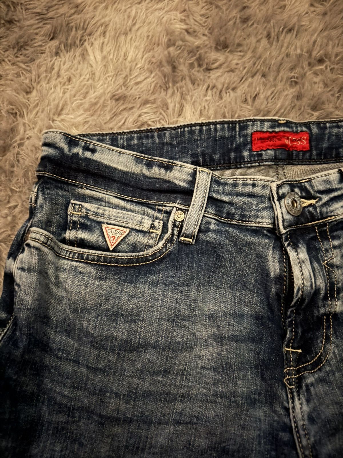 Guess Distressed Name Brand Blue Denim Shorts Deadstock Size 32 Size US 32 / EU 48 - 4 Thumbnail
