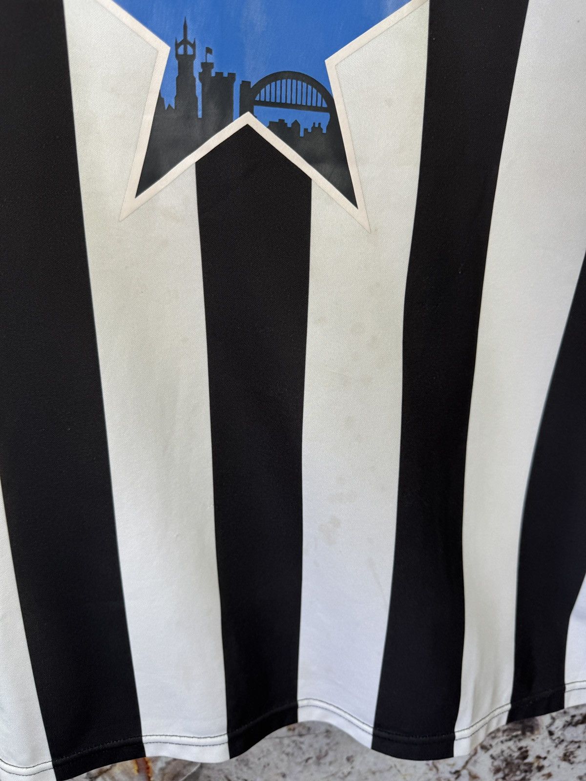 Vintage Score Draw Newcastle United Jersey 1983-1984 Retro Football Size US XL / EU 56 / 4 - 12 Thumbnail