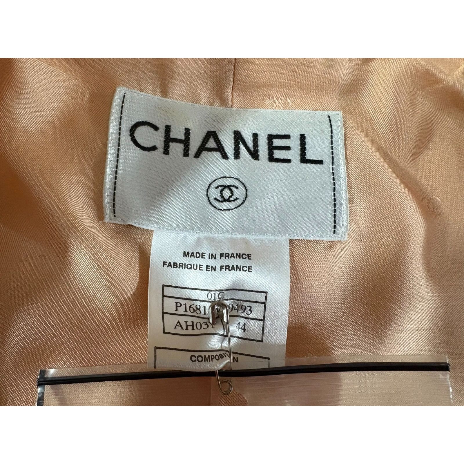 Chanel Chanel cotton blend Blazer Jacket size 44 color peach made i Size M / US 6-8 / IT 42-44 - 7 Thumbnail