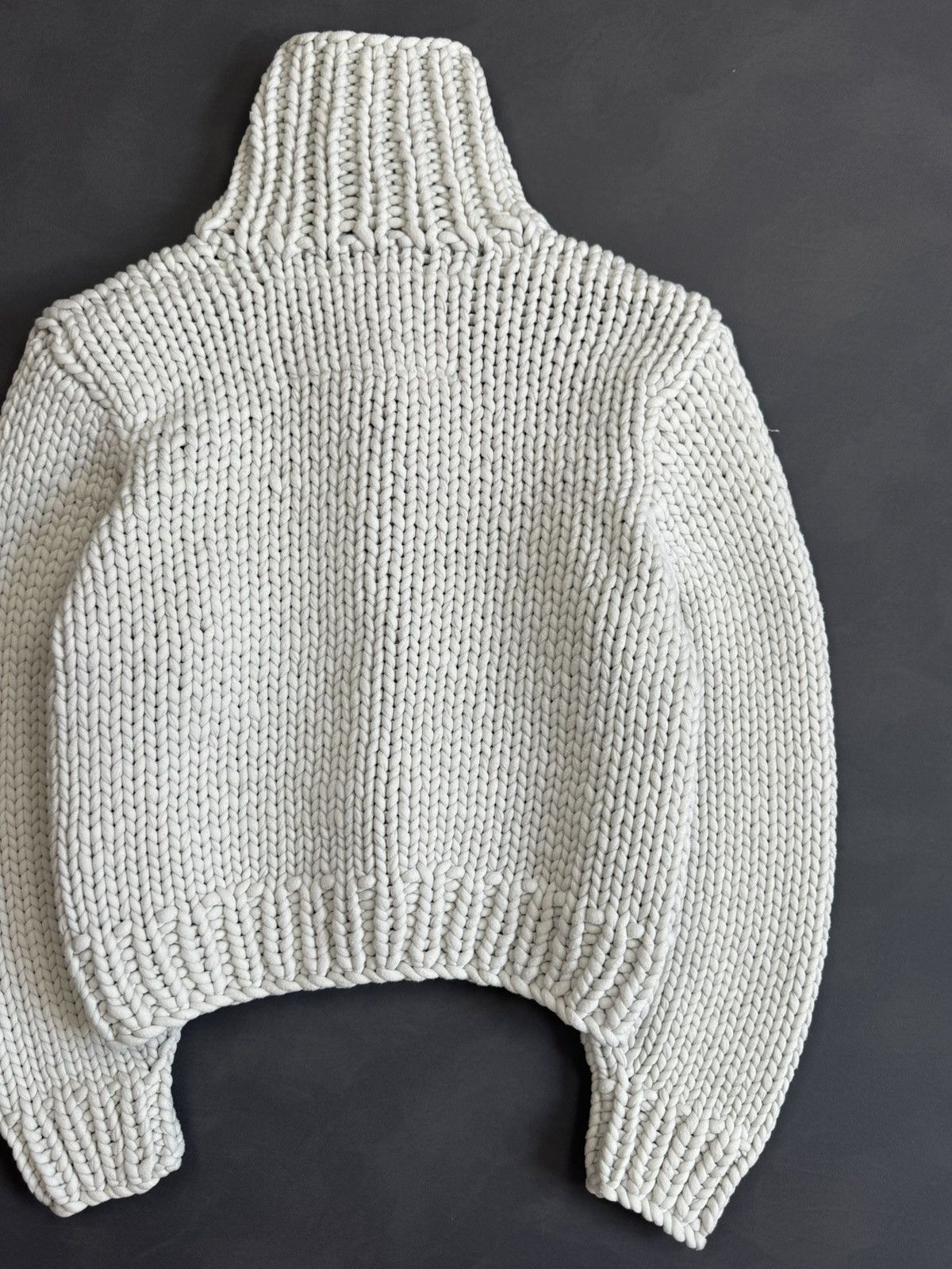 H&M × Maison Margiela Maison Margiela x H&M Doll Knit Cardigan Size XS / US 0-2 / IT 36-38 - 7 Thumbnail