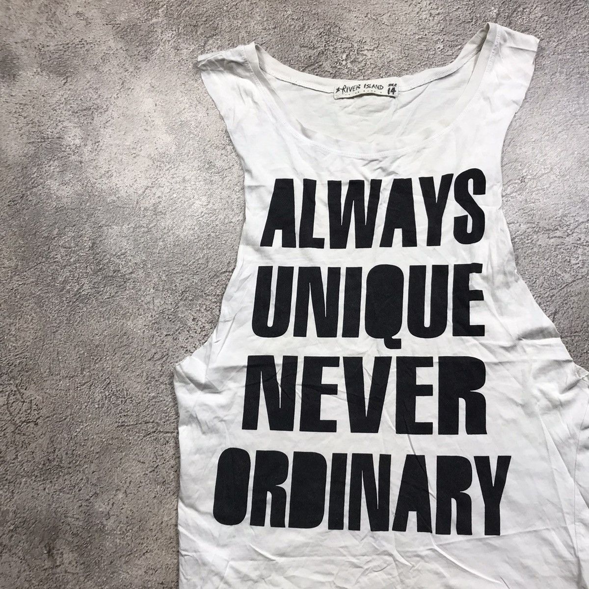 Vintage Vintage Y2K Graphic Tank Top Always Unique Never Ordinary L Size US L / EU 52-54 / 3 - 2 Thumbnail