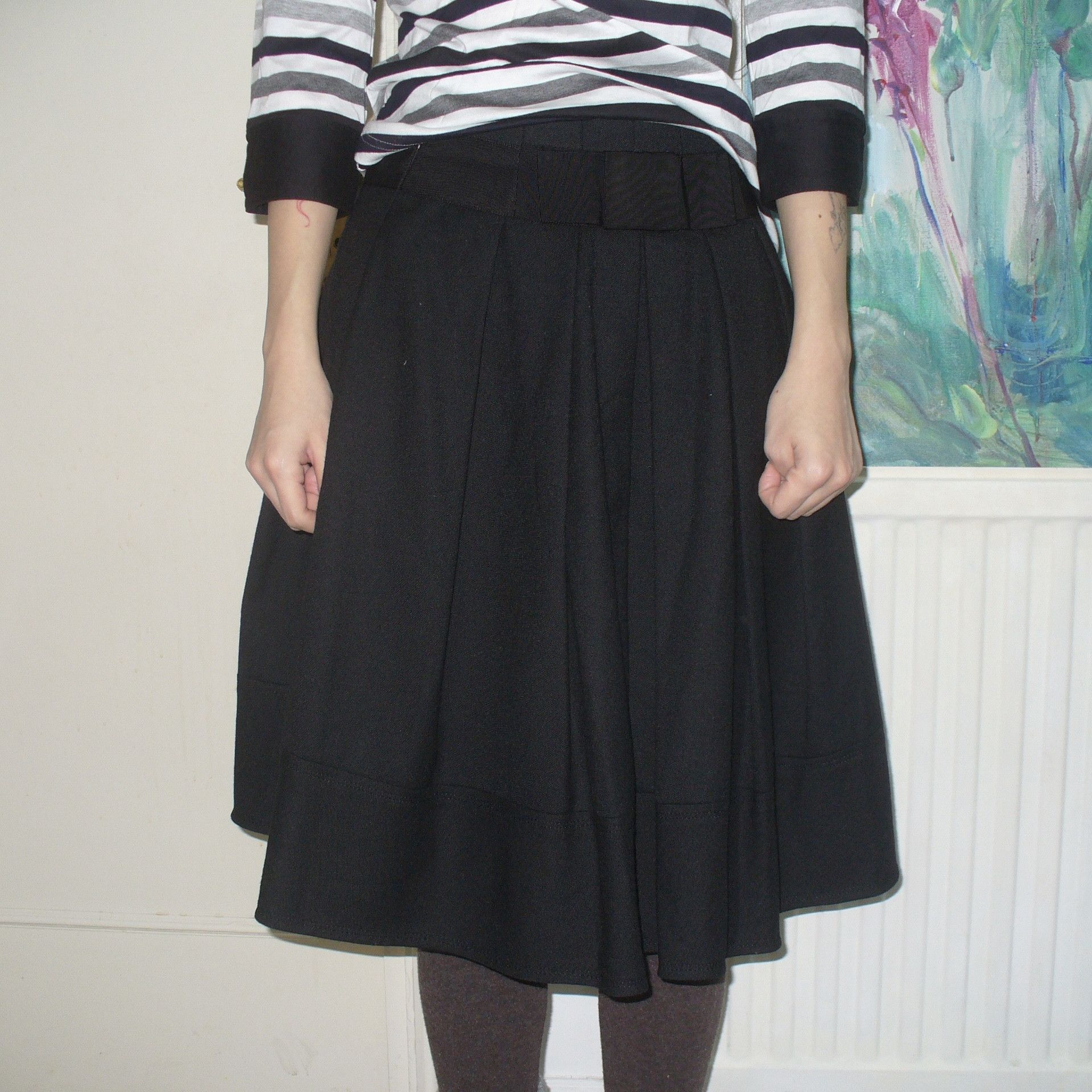 Burberry Burberry Blue Label black lowkey knee-length skirt. Size 25" / US 0 / IT 36 - 1 Thumbnail