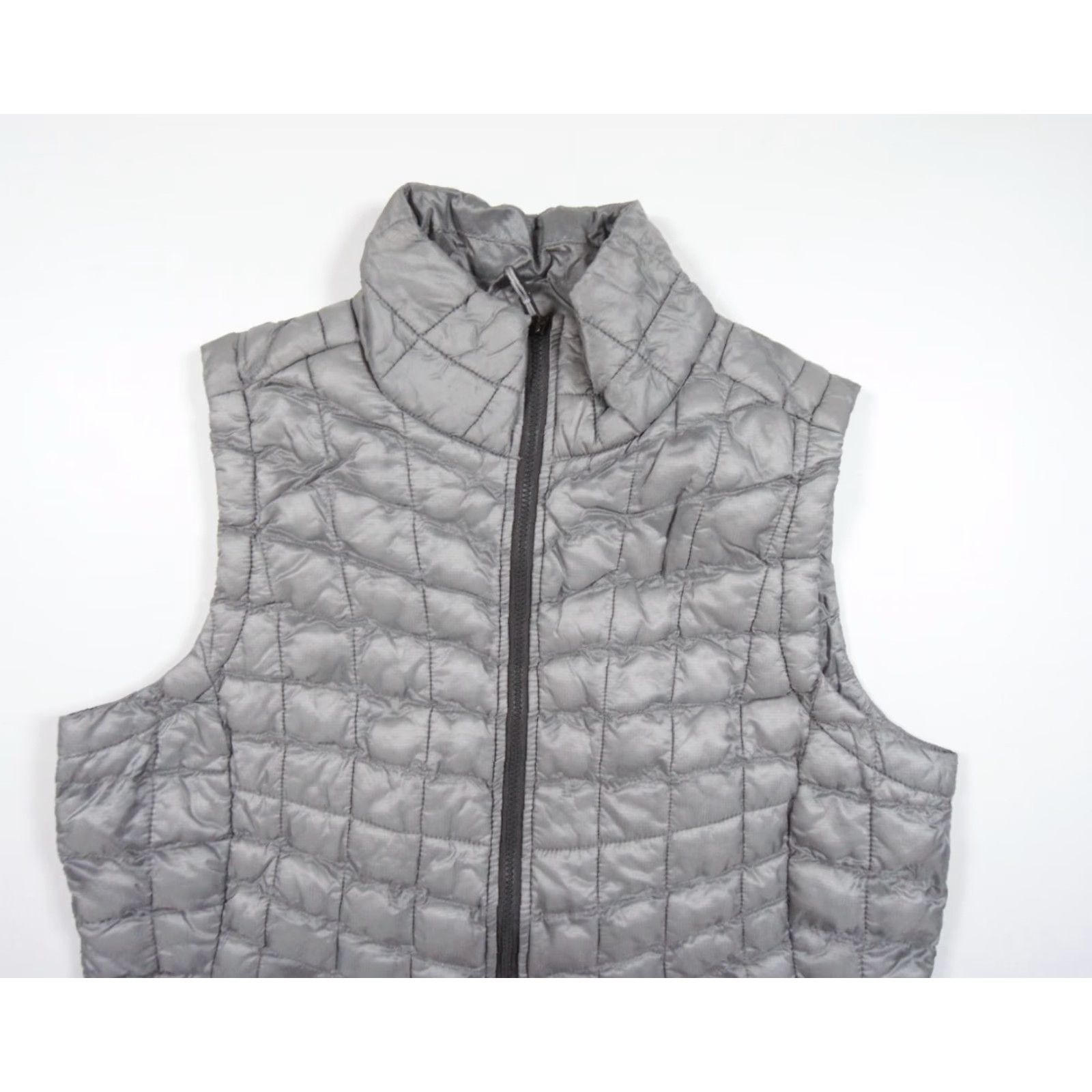 The North Face The North Face Jacket Womens Small Gray Puffer Vest Thermoball Lightweight Size S / US 4 / IT 40 - 2 Thumbnail