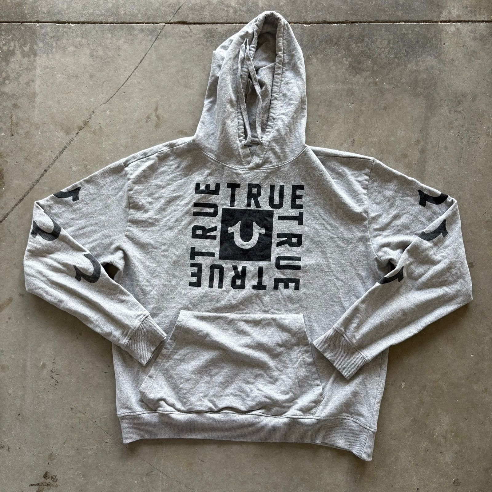 True Religion True Religion Grey Box Hoodie Size US XL / EU 56 / 4 - 1 Thumbnail