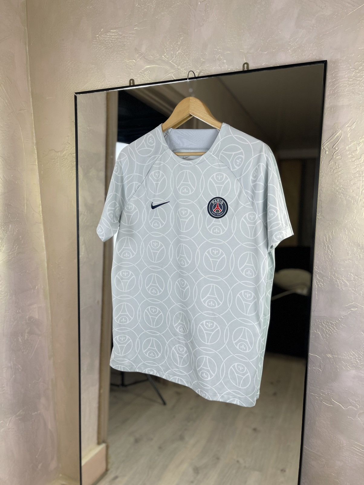 Nike Nike PSG Pre-Match Jersey Dri-FIT Monogram Pattern 2022/23 Size US L / EU 52-54 / 3 - 1 Thumbnail
